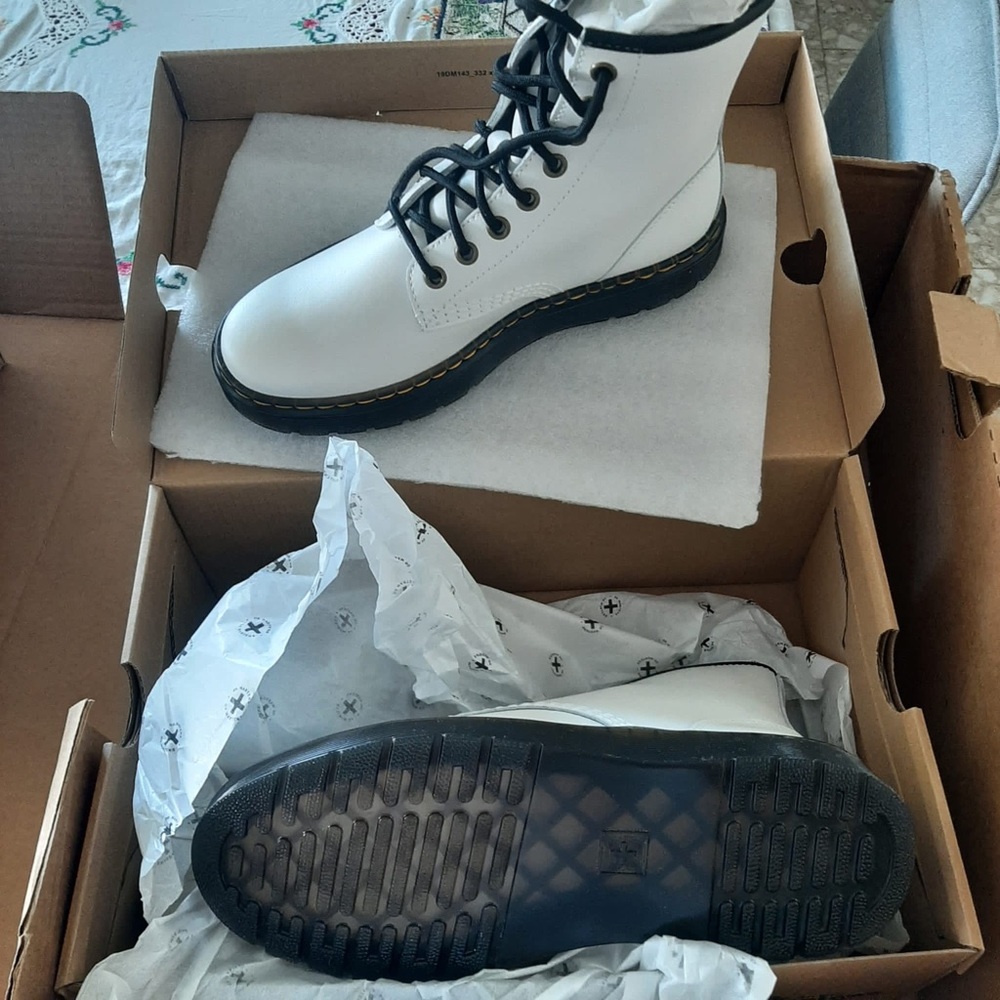 BRAND NEW DR MARTENS
